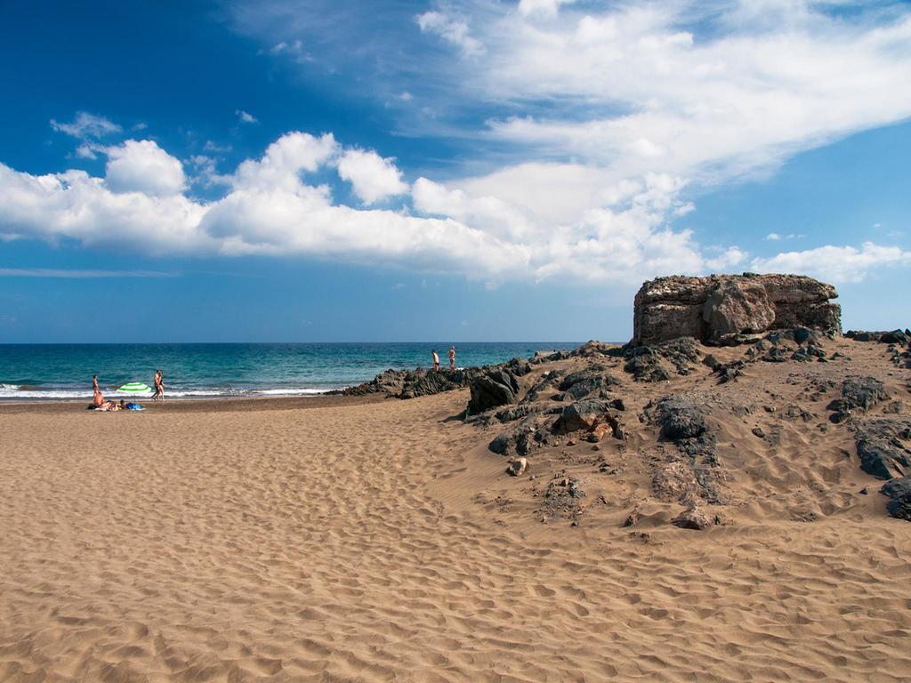 Beach House Adelfas San Agustin Mci Esterno foto